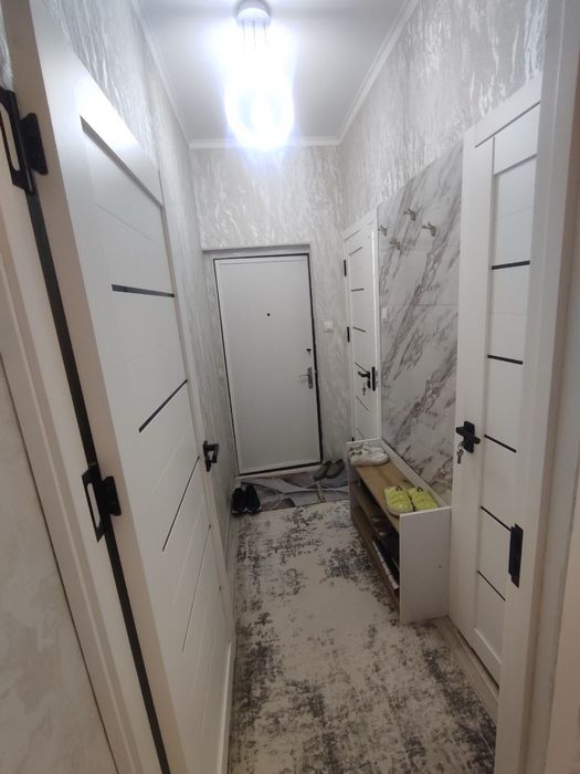 Продаётся 2 х комнатная квартира на 3 этаже .оринтир фархатский рынок.