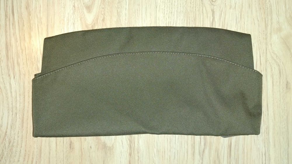Boneta / Bereta militara kaki, NOUA, marimea 56