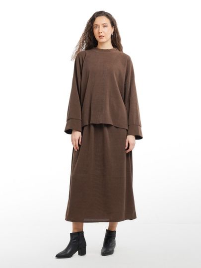 Продам костюмы материал хороший три расцветки