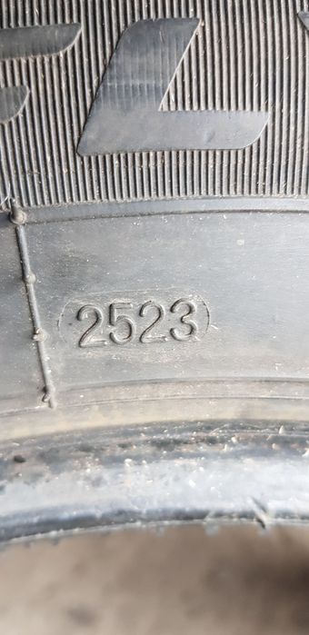 БУСОВИ ЗИМНИ-2023г.-16цола-215/60-1бр.-95лв."-като нови