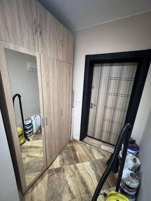 Дава се под наем Двустаен апартамент в Варна, Цветен квартал - 60 кв.м за 475 € - Снимка #7