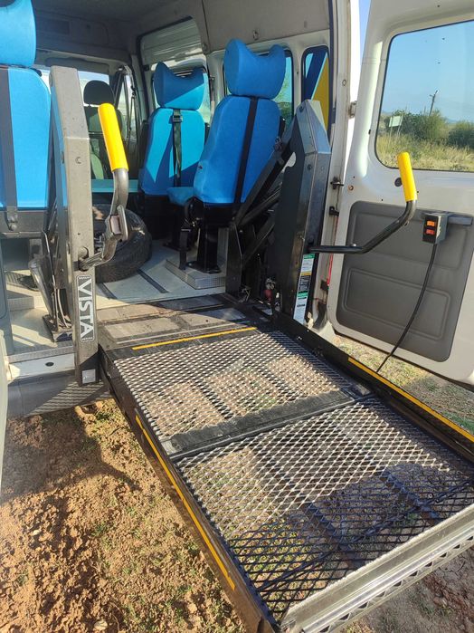 Инвалидна рампа за микробуси