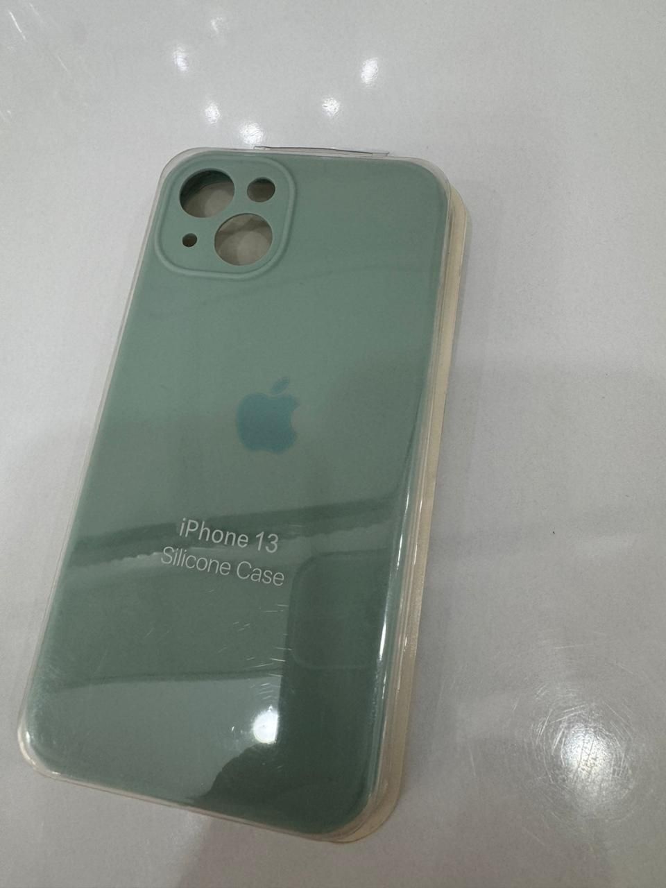 Продаю чехлы для iphone 13