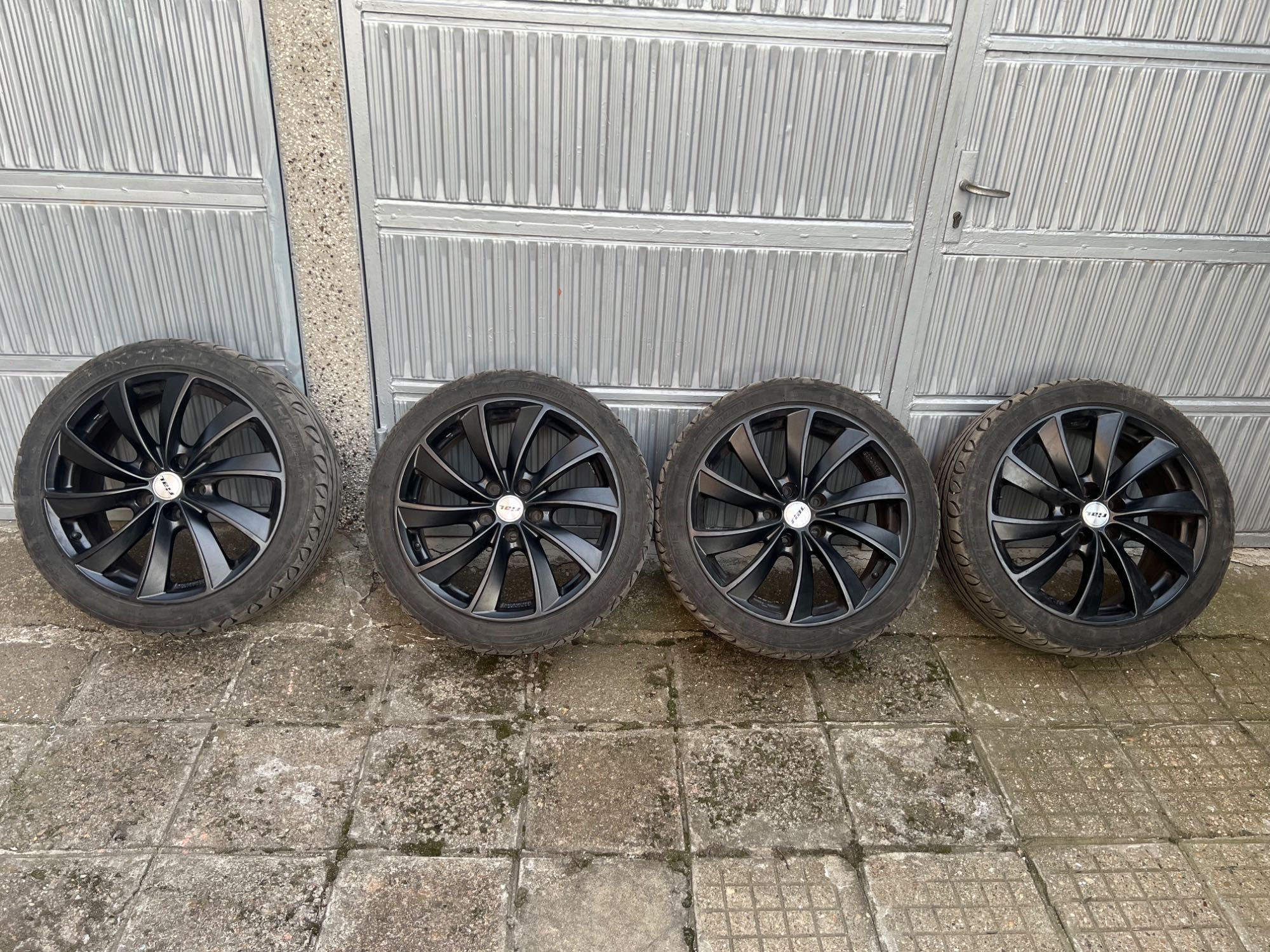 Джанти Rial Lugano Satin Black metallic