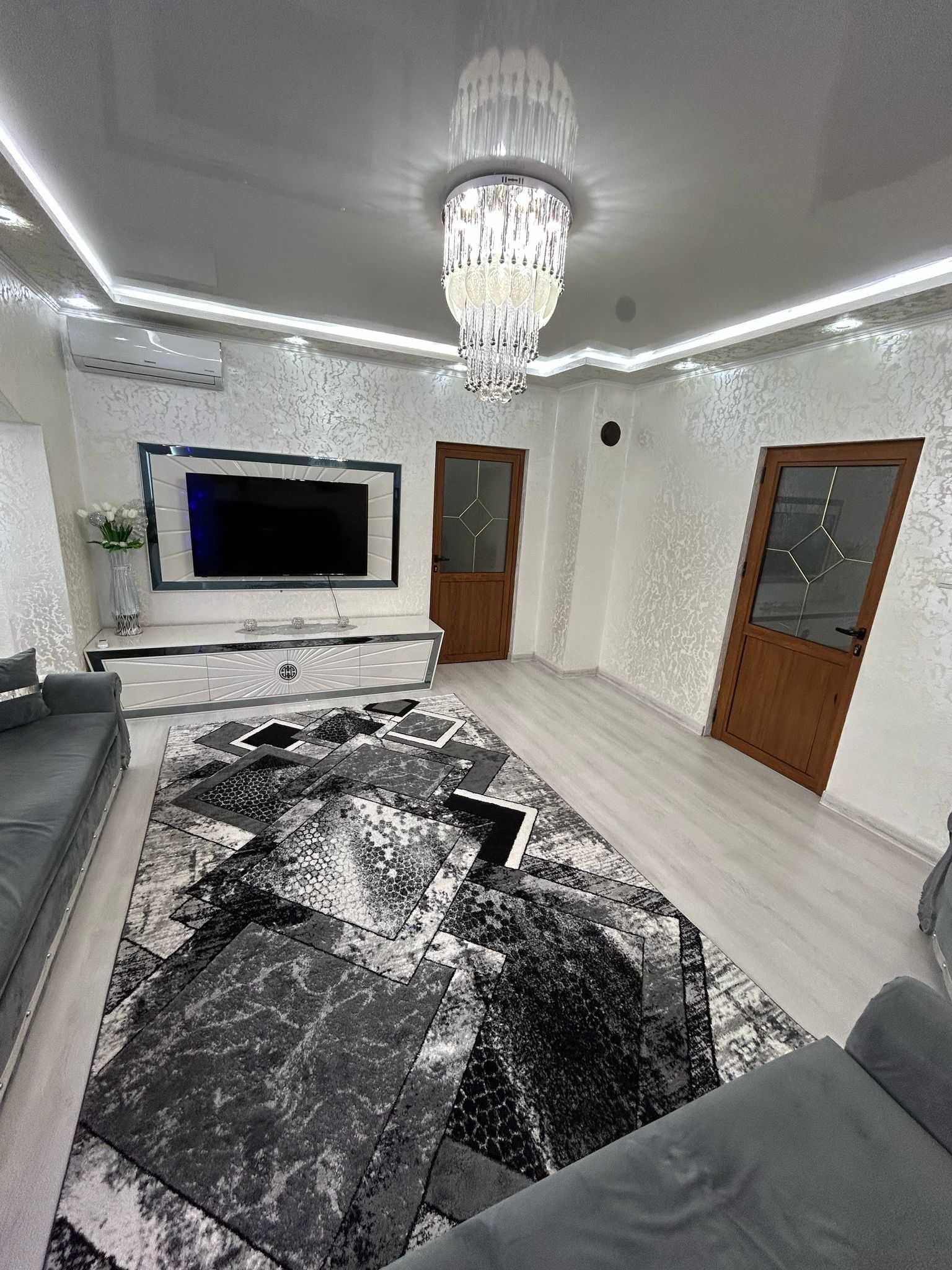 Продава се апартамент в Пловдив кв изгрев 82 кв след основен ремонт