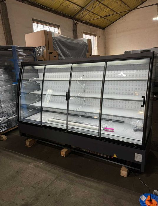 Vitrine Frigorifice Semi Verticale cu Motor Intern sau Extern / NOI