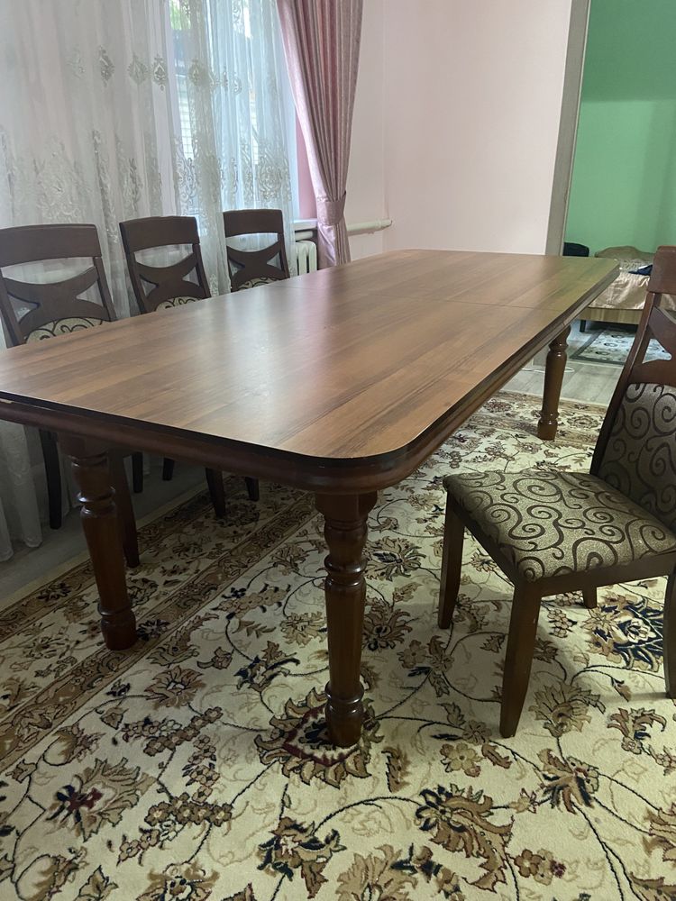 Стол с 10ти стульями