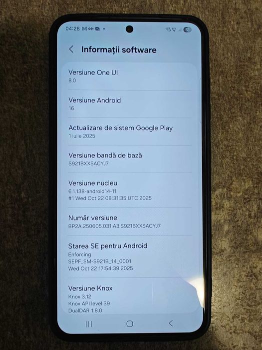 Samsung S24 Graphite - 8GB / 256GB - 5 cicluri incarcare + Accesorii
