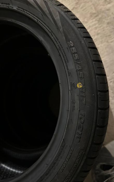 255/45 R17 летни чисто нови гуми