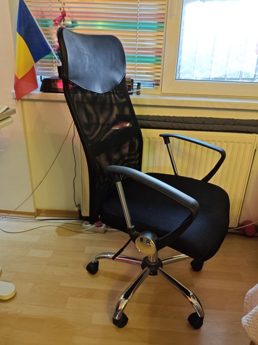 Scaun birou culoare negru, cu reglare șezut,lombar și pe înălțime