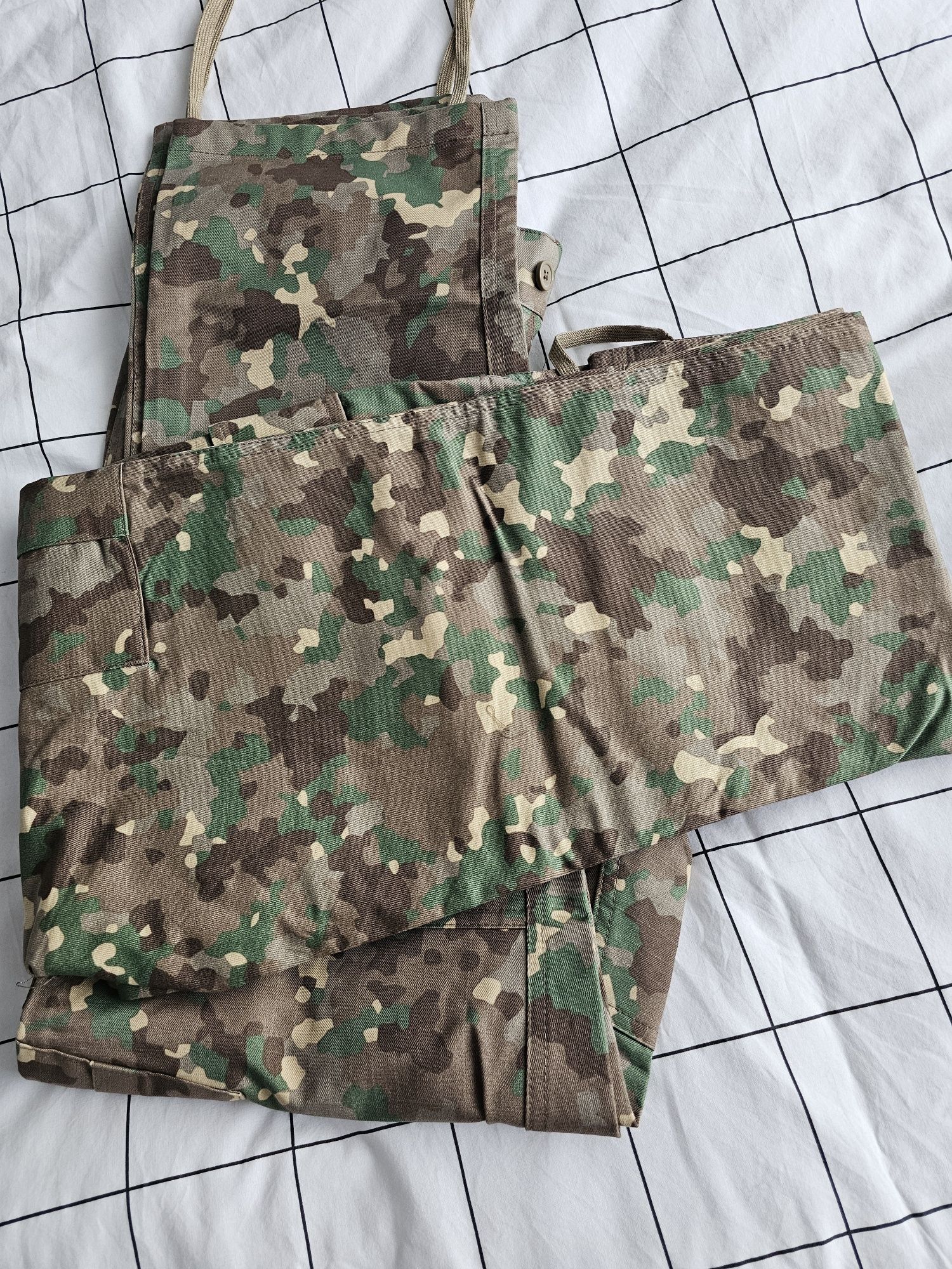 Pantaloni combat kaki