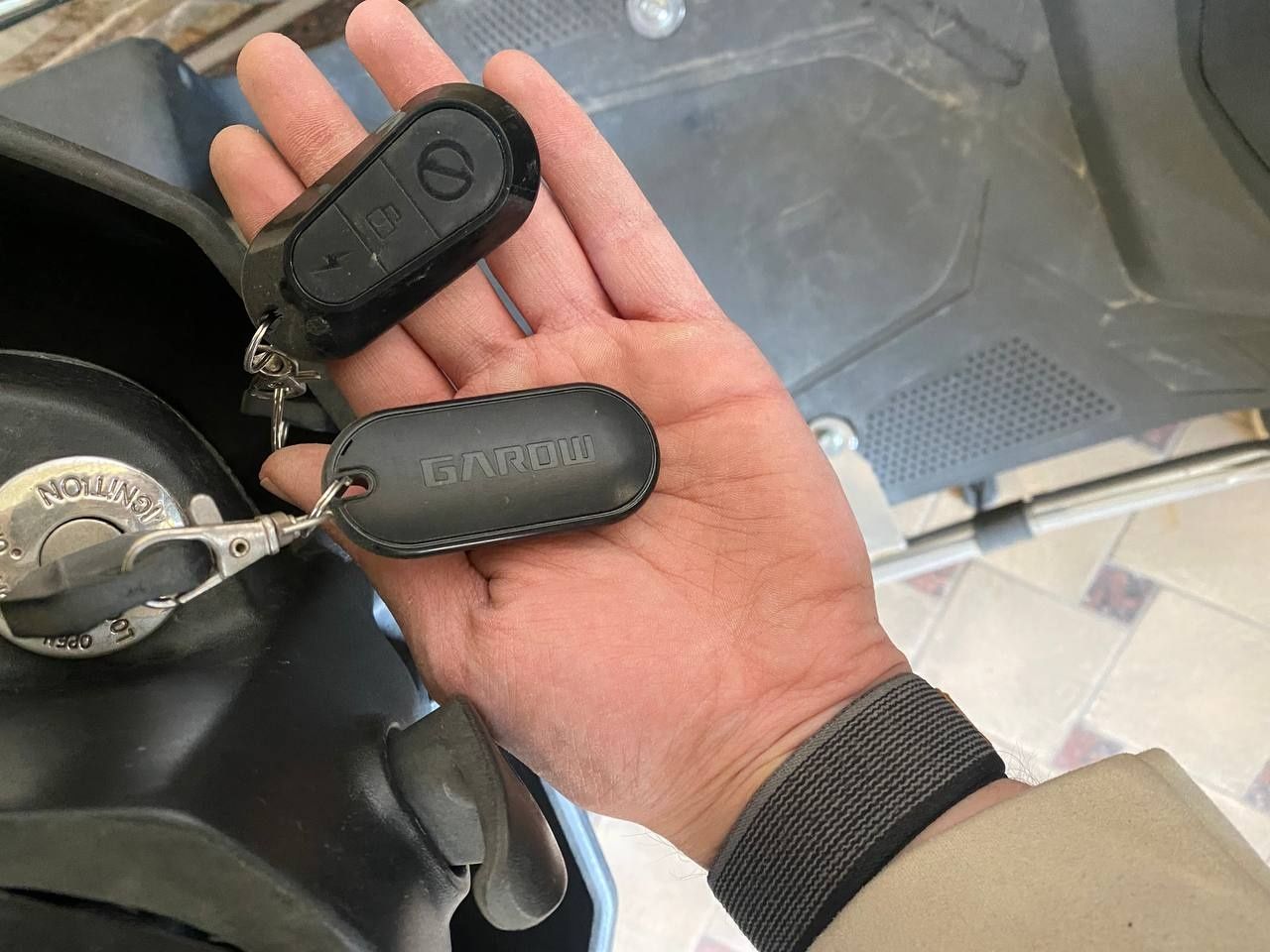 Elektro sukuter motobek