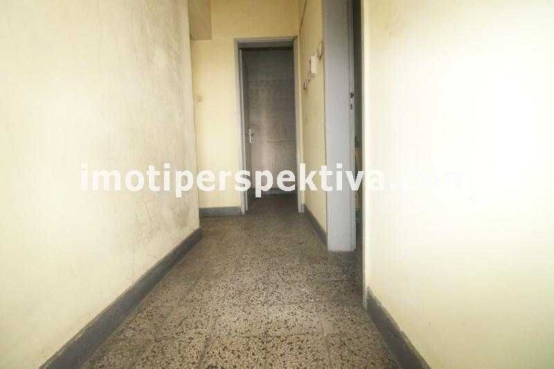 Продава се Тристаен апартамент в Пловдив, Кючук Париж - 82 кв.м за 1493 €/кв.м - Снимка #7