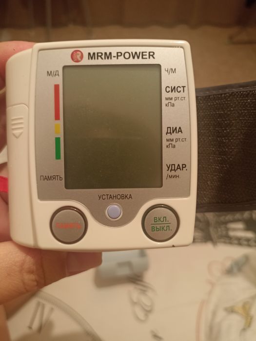 Ручной электронный тонометр