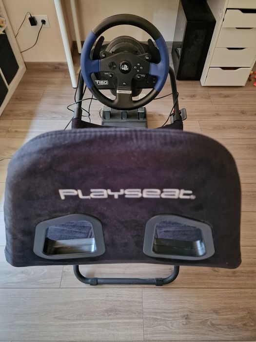Волан с педали Thrustmaster T150 Pro