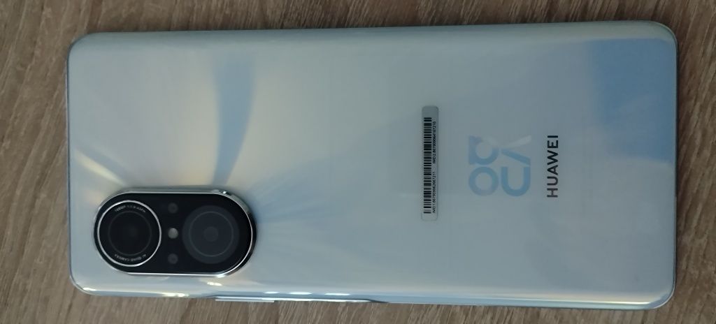 Huawei nova 9 SE 8/128 в гаранция