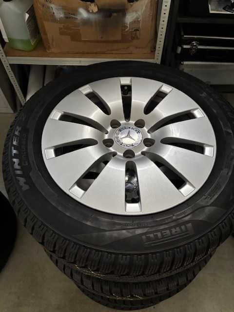 Jante Mercedes C Class W205 Anvelope Iarna Pirelli Sottozero 205 50 16