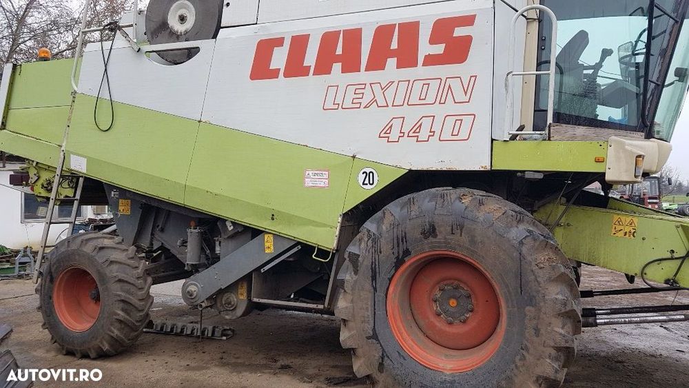 Claas Lexion 440 Dezmemebrez Claas Lexion 440