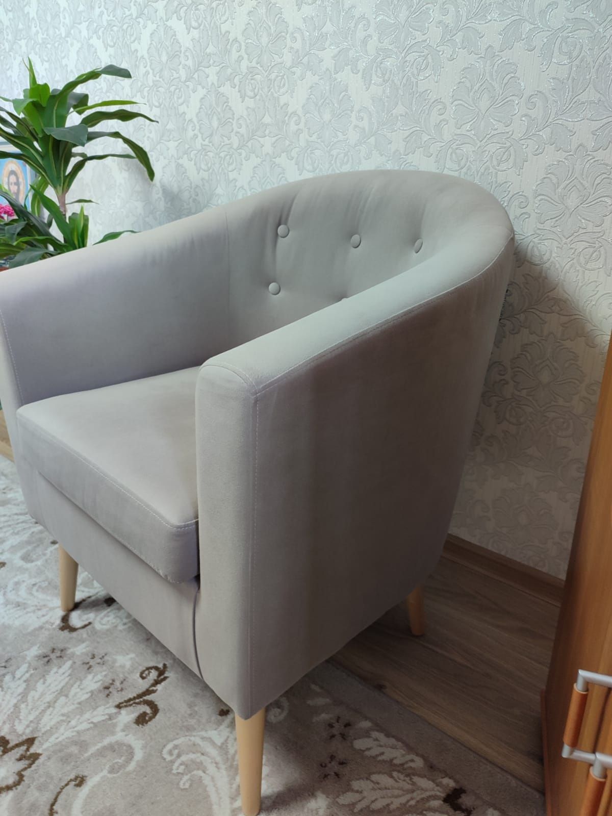 Продам кресло удобное