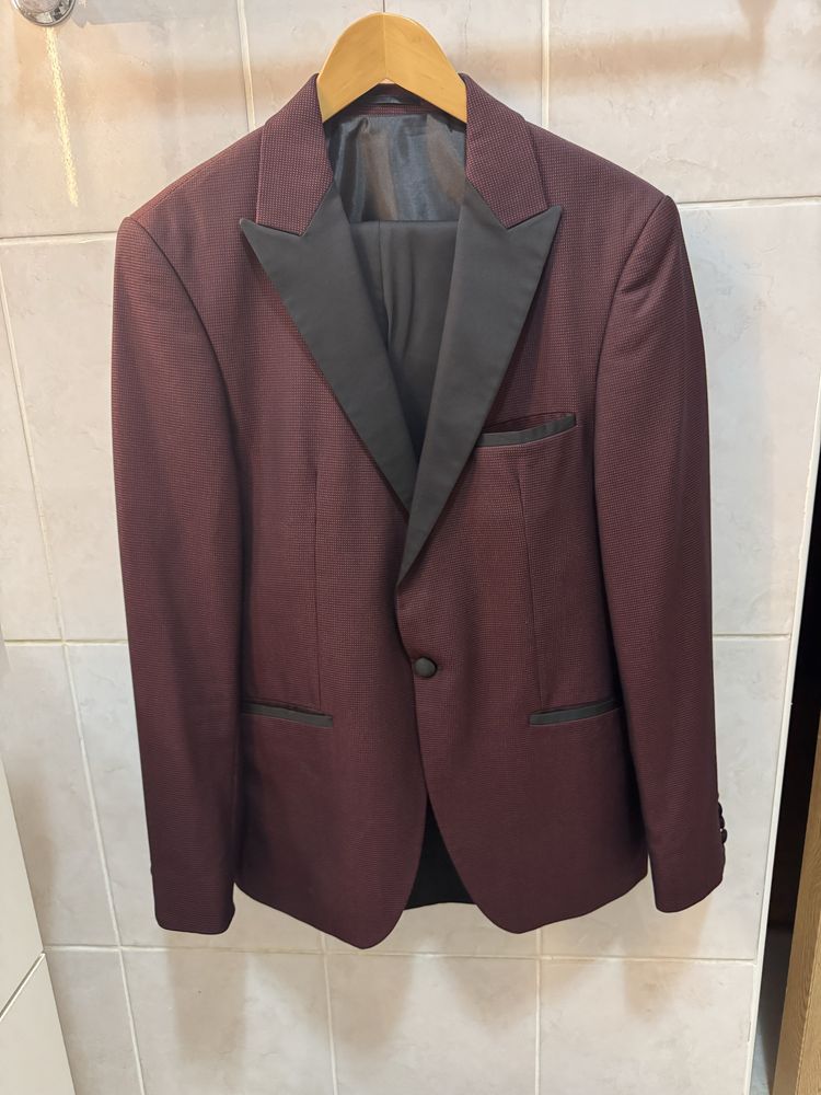 Costum ceremonie