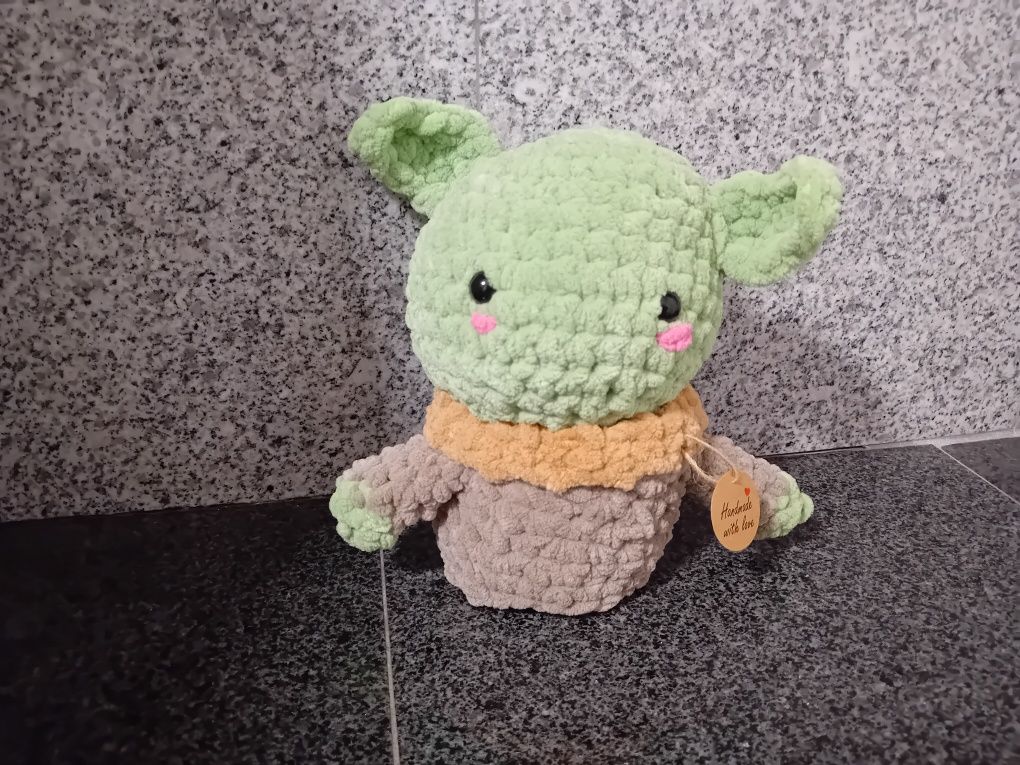 Baby yoda crochet