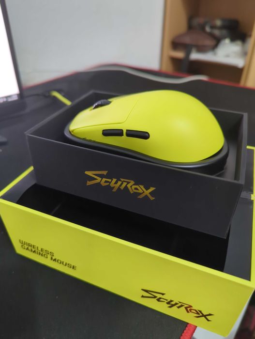 Scyrox V8 Игровая мышь