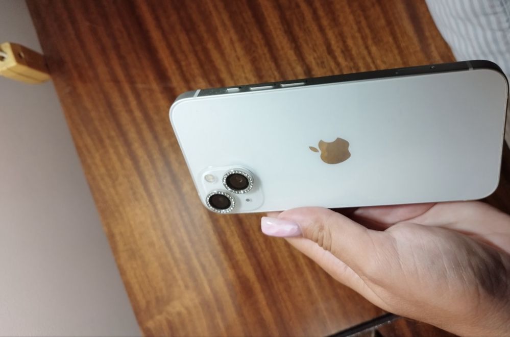 IPhone 13 бял 128GB