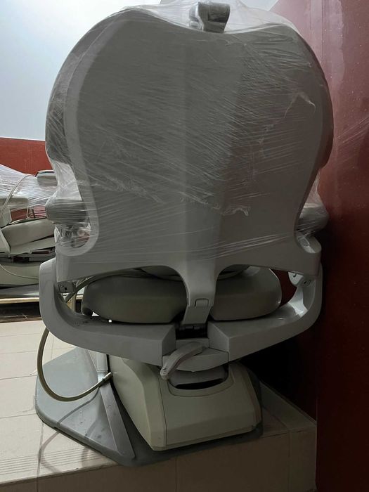 Scaune dentare Pelton & Crane (Prețul este pentru toate 4!)