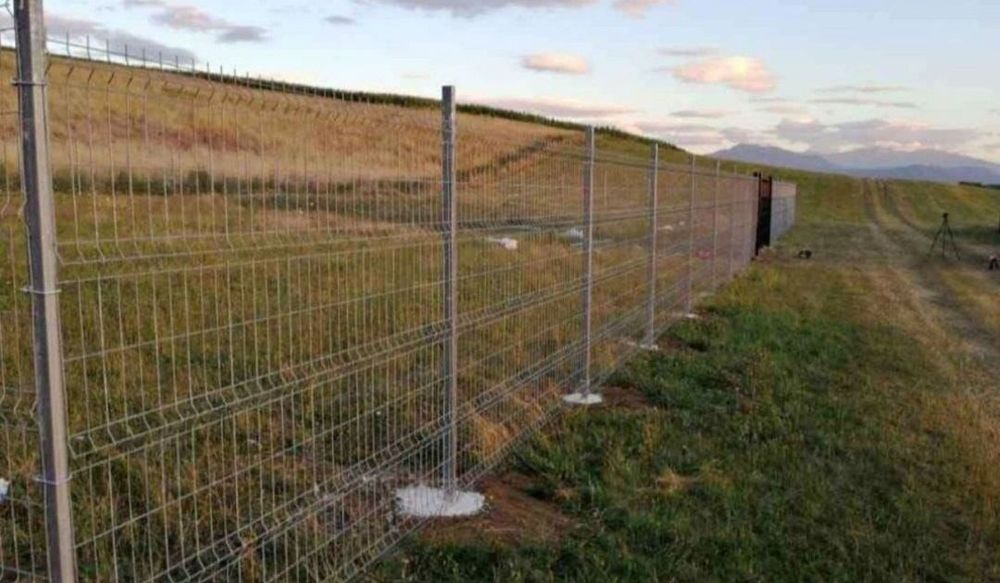 Vand garduri din panouri bordurate