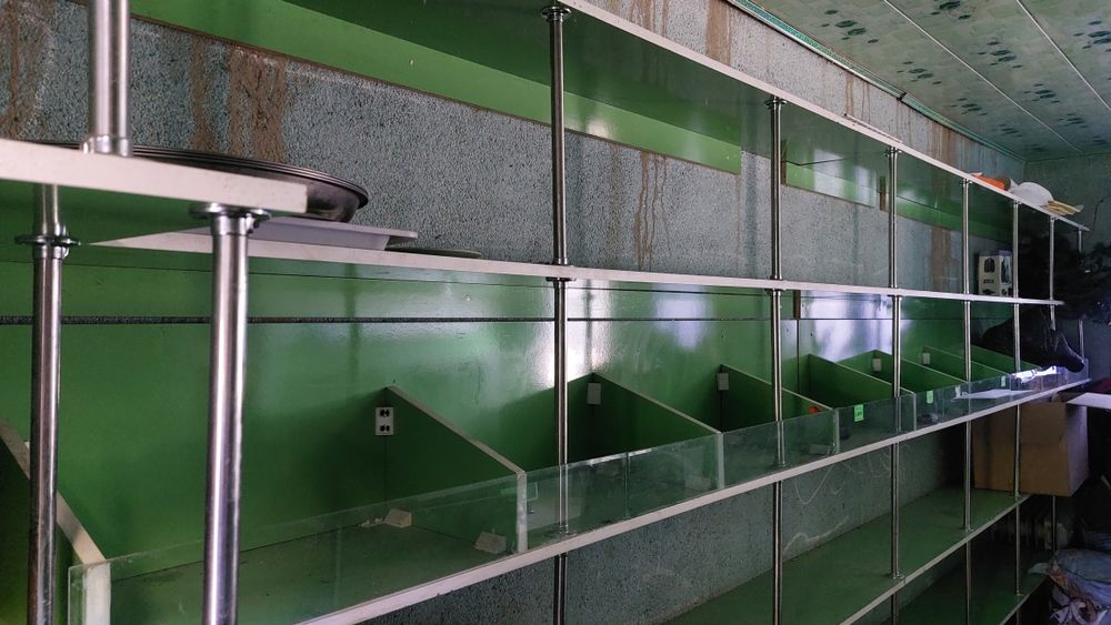 Магазинга мебел сотилади