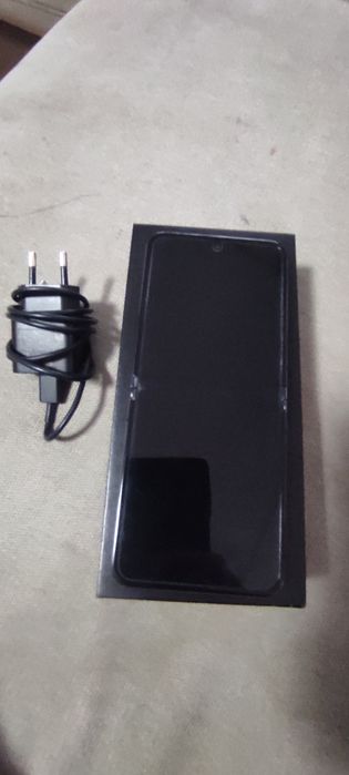 Vând Samsung zi flip 5