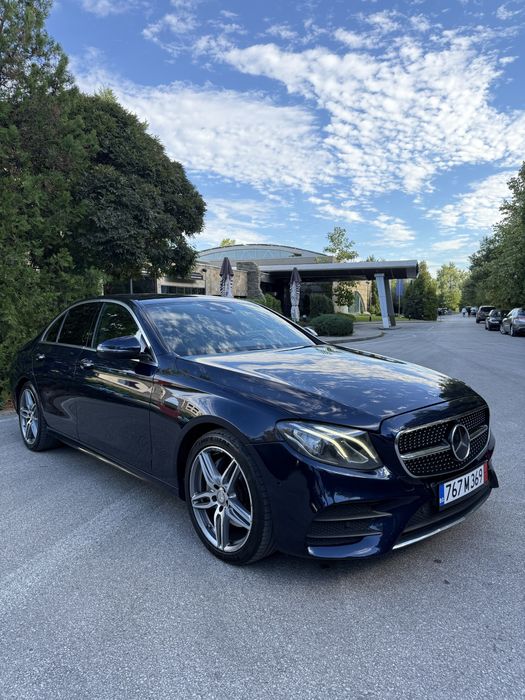 Mercedes-benz E220 9G/AMG Packet/Digital/Head up/Keyless go/Distronic