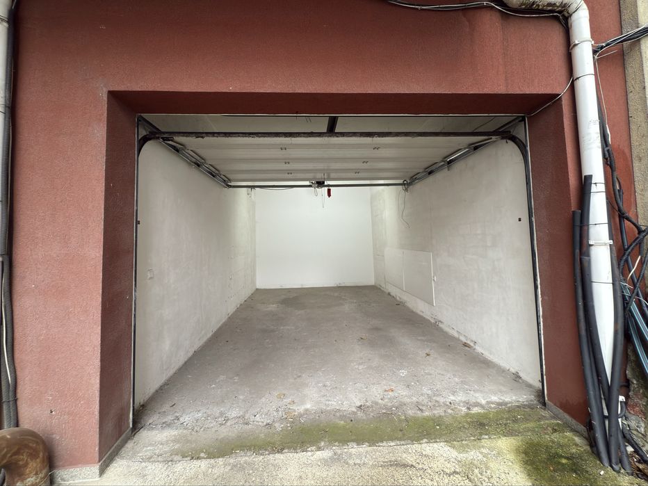 Гараж в кв. Славейков