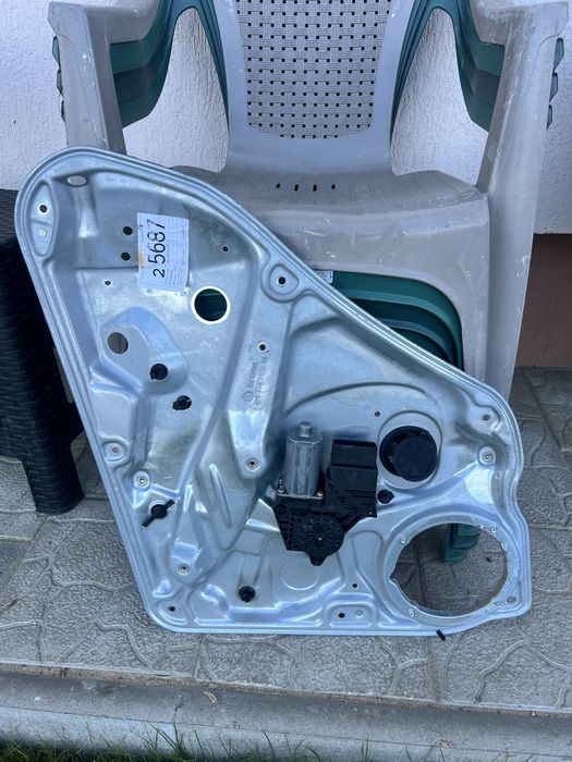 Piese Passat B5.5 aripa portiera geam macara