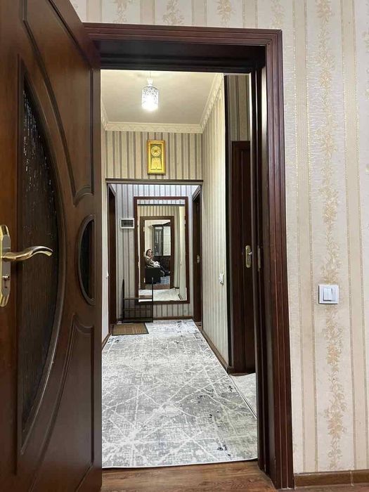 Юнусабад 3х комнатная 3/2/4. 5 больница.