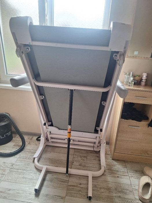 Бягаща пътека Life Gym