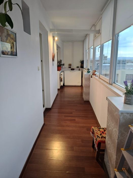 Apartament cu 3 camere