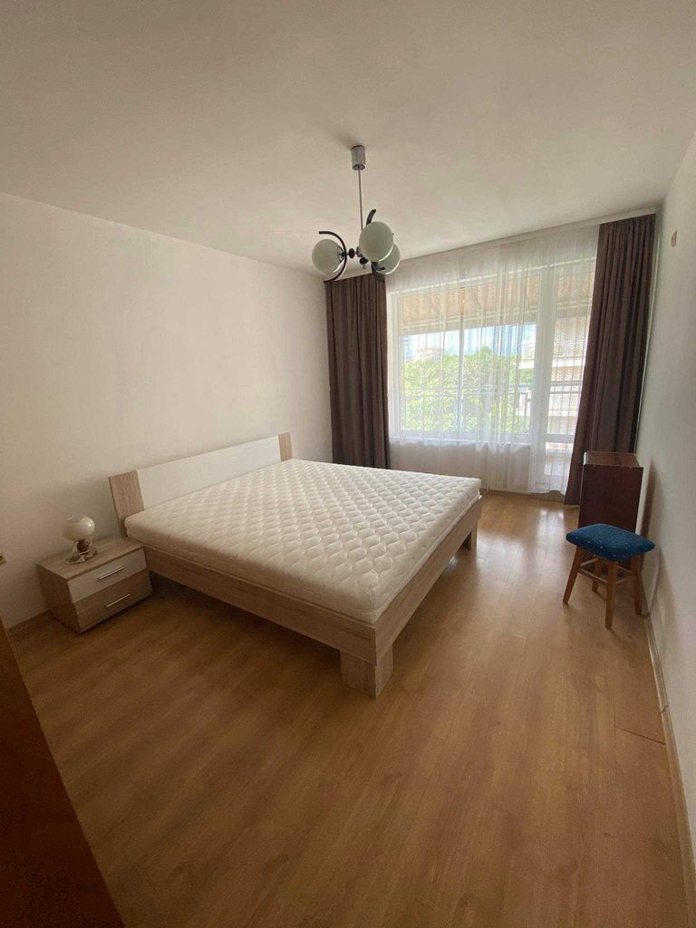 Дава се под наем Тристаен апартамент в Бургас, Славейков - 80 кв.м за 250 € - Снимка #19
