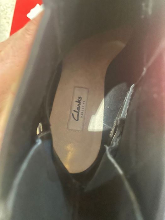 Дамски боти Clarks