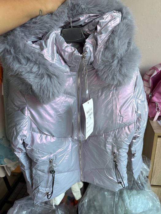 Нов красив модел дамско яке с голям пух