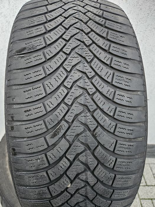 Anvelope de iarnă Falken Eurowinter 225/45/18