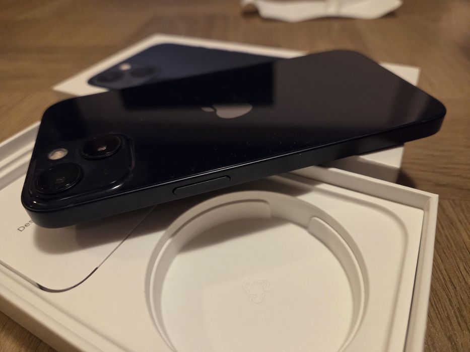 IPhone 13 128GB midnight black