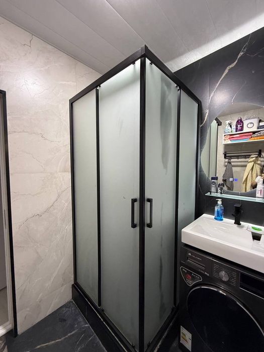 ПРОДАЕТСЯ 2 в 3-х комнатная квартира для семьи 77 серия AU