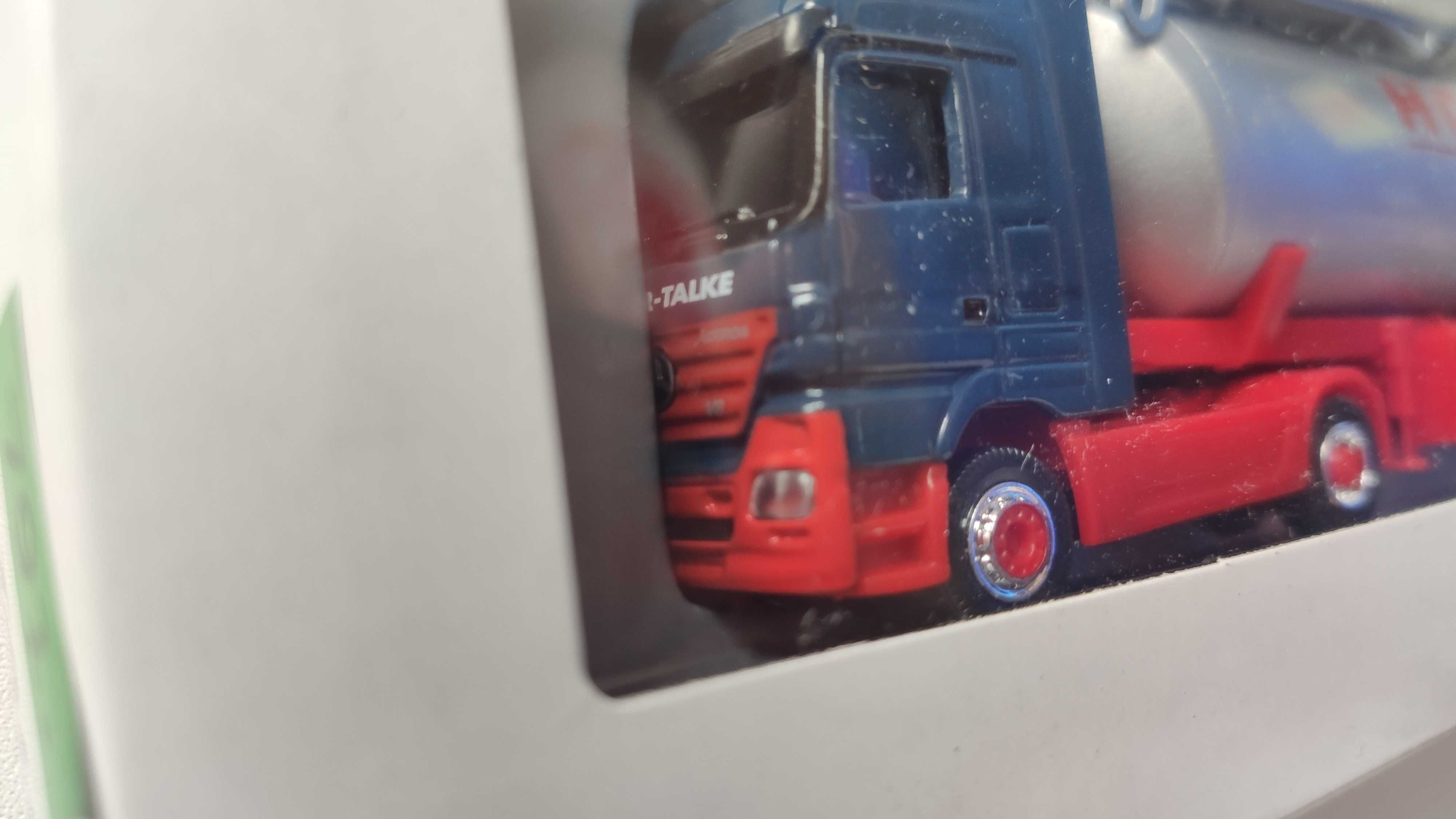 Macheta 1:87 - Mercedes-Benz Actros LKW Tank Hoyer Talke - 1/87 Herpa