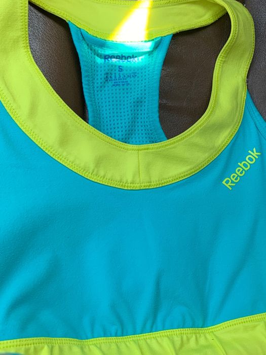 Дамско спортно бюстие Reebok