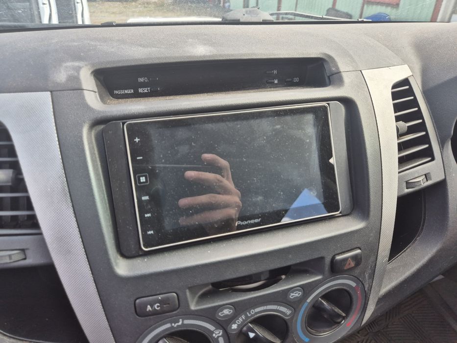 Navigatie/DVD Pionner cu touch dedicat Toyota Hilux 2006-2012