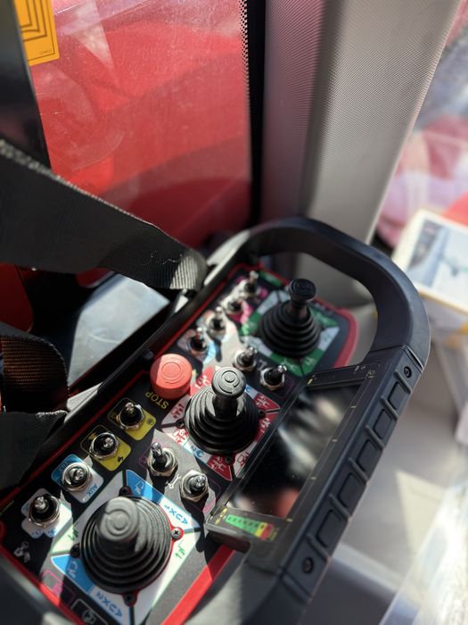 Manitou  3570 ES an 2025  ridica 7T inaltime 35M telecomanda pt condus