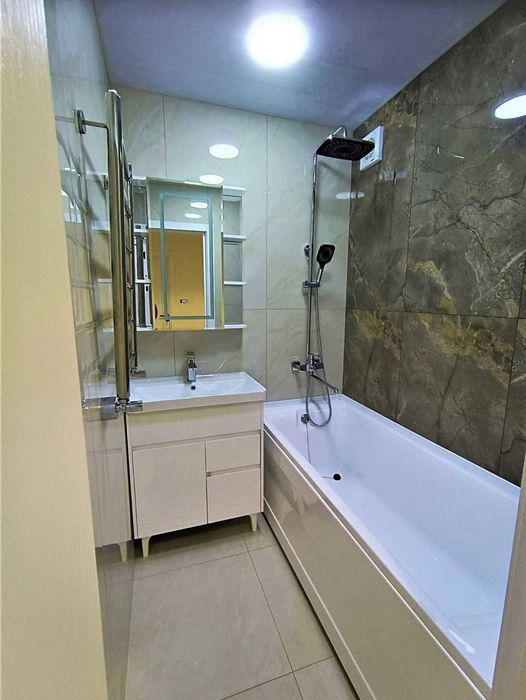 Хамза Новза метро квартира продаётся 3/2/4 Чиланзар 5 квартал