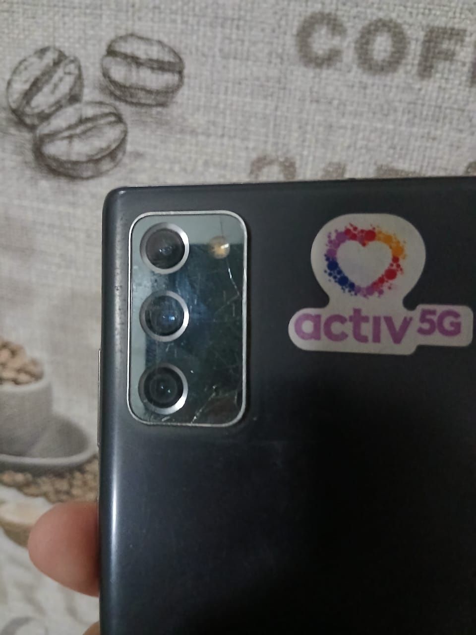 Samsung Note 20.