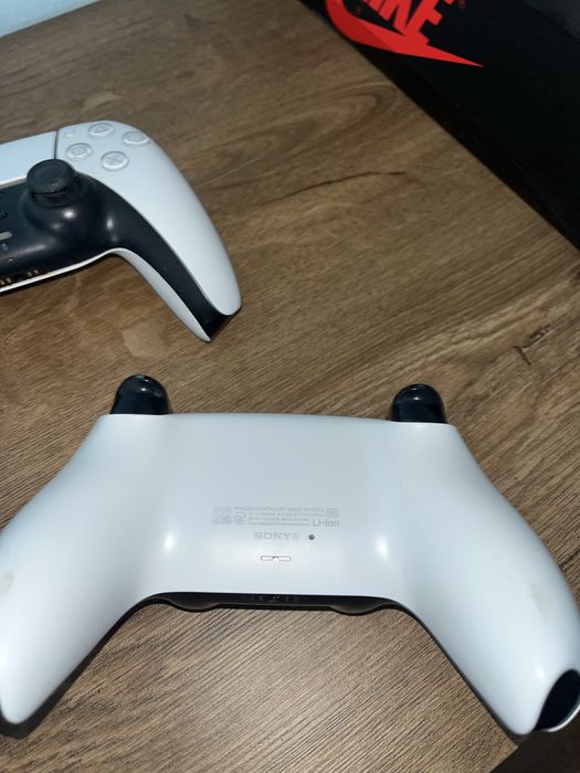 Ps5 + 2 controllere